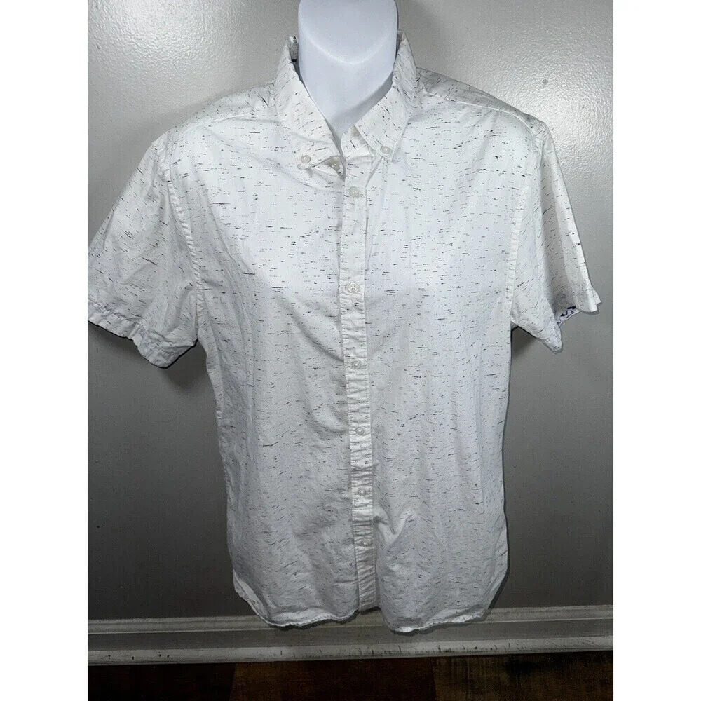 Demin & Flower Button Down Men's Medium White  Short Sleeve Slim Fit